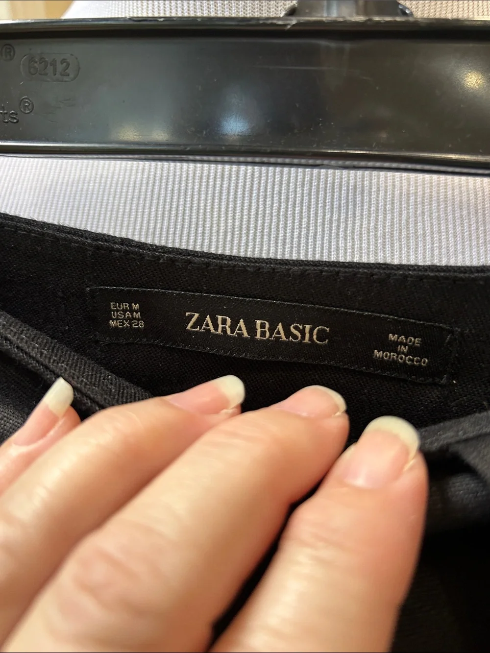 Zara Black Tie-Waist Cropped Pants